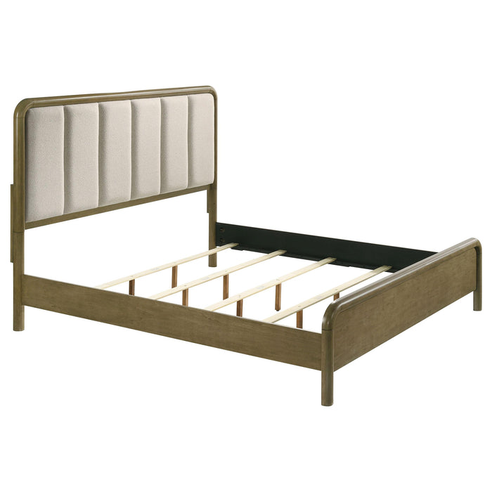 Amsbury Bedroom Set
