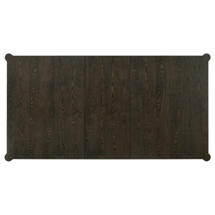 Reseda Dining Tables